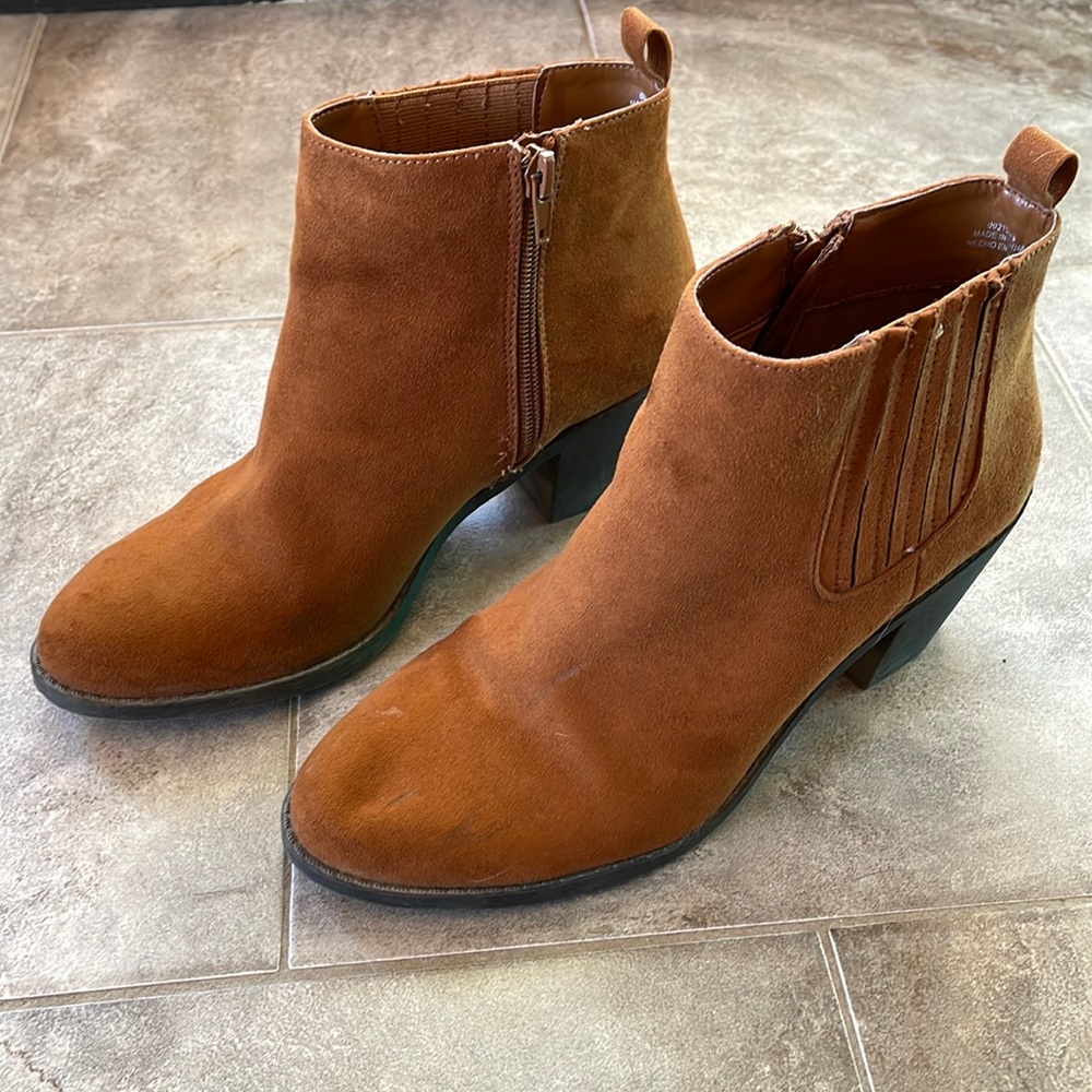 Forever 21 suede boots